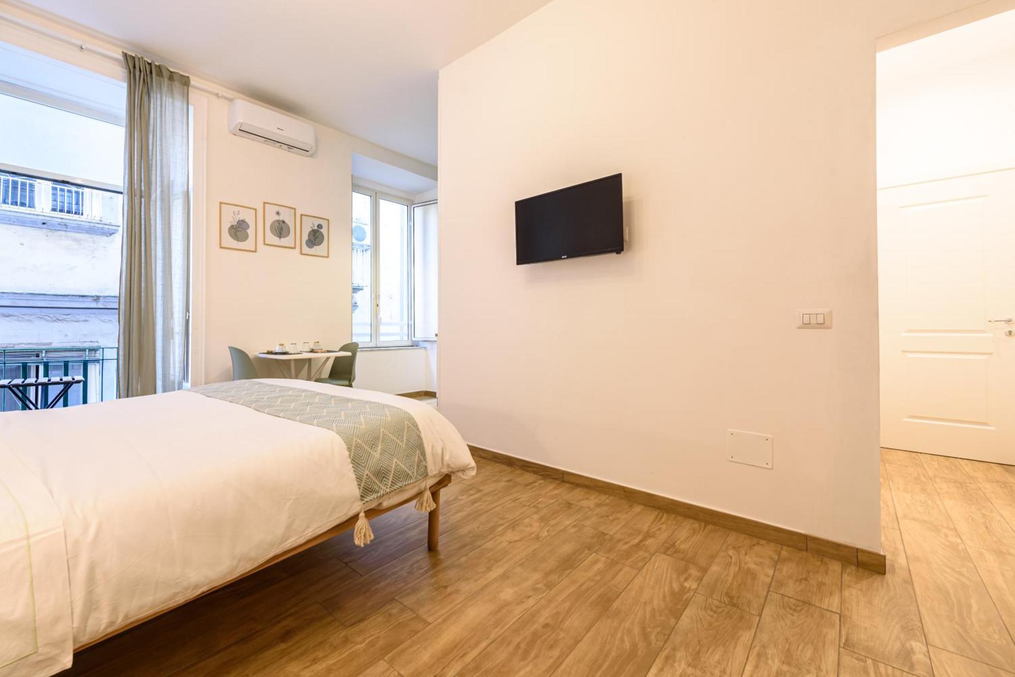 Ecosuite Spaccanapoli Guest house *